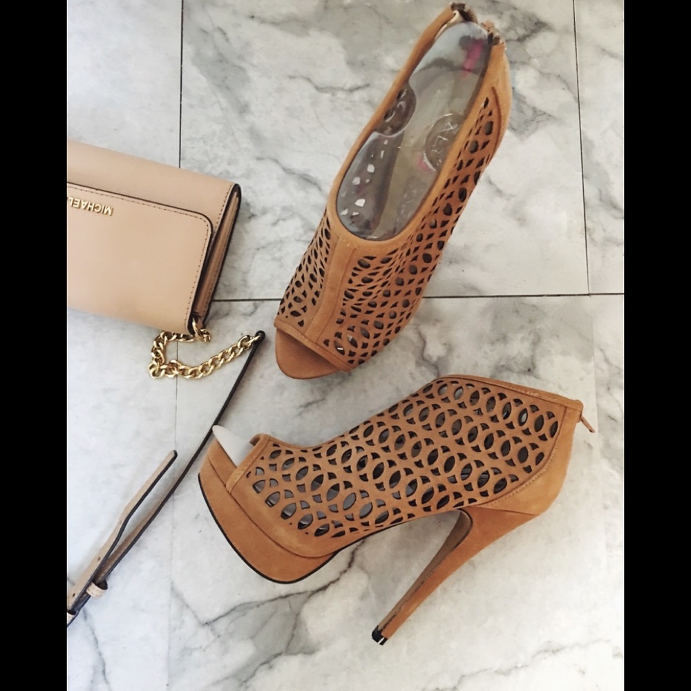 ALDO HEELS